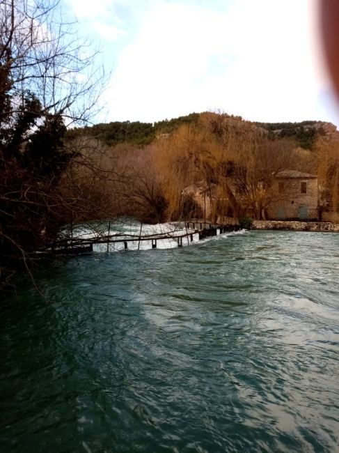 fontaine vaucluse (2).jpg