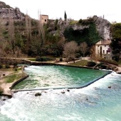 Fontaine de Vaucluse et la source de la Sorgue